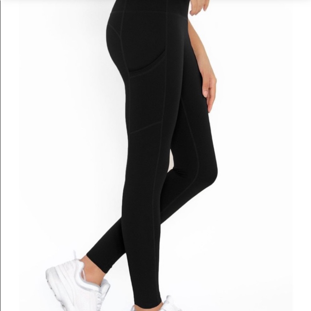 NWT black Pineapple Clothing leggings